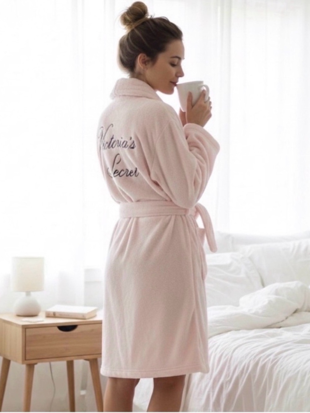 Victoria's Secret Pink Plush Fleece Robe Embroidered Logo Belt Shawl Collar M/L
